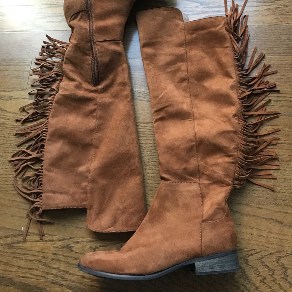 Suede boots